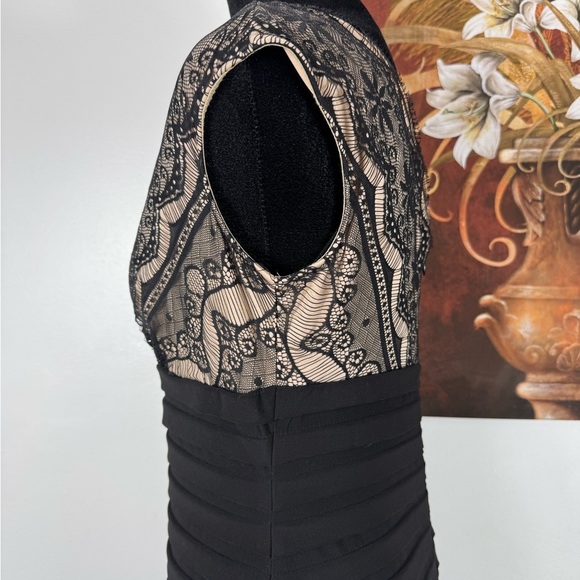 Signature Lana Elegant Black Lace Dress size 6 - Picture 8 of 14